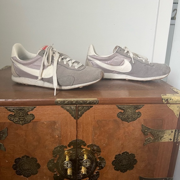 Nike Day Break Pre Montreal Retro Grey Suede Sneakers size 8.5 - Picture 3 of 9